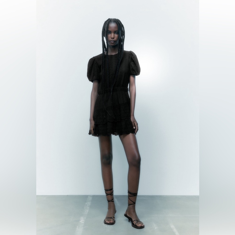 Zara Embroidered Cotton Black dress in XS size